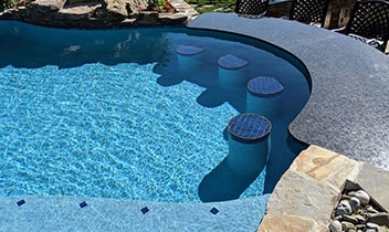 Swim-Up Bar